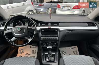 Лифтбек Skoda Superb 2012 в 