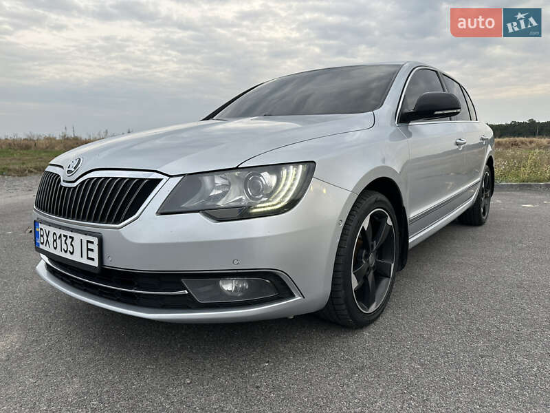 Лифтбек Skoda Superb 2013 в Виннице