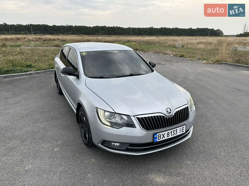 Лифтбек Skoda Superb 2013 в Виннице