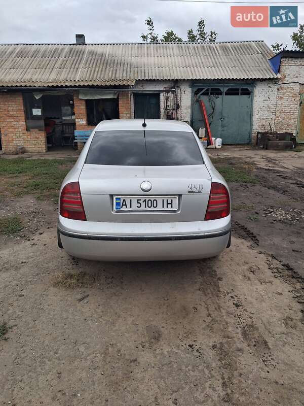 Ліфтбек Skoda Superb 2004 в Білій Церкві