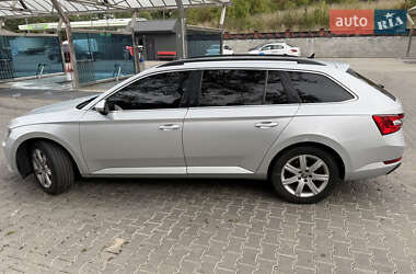 Универсал Skoda Superb 2017 в 