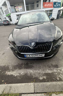 Лифтбек Skoda Superb 2015 в Виноградове