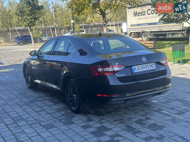 Лифтбек Skoda Superb 2015 в Виноградове фото 6 Лифтбек Skoda Superb 2015 в Виноградове