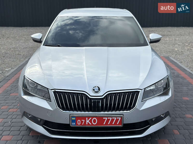 Лифтбек Skoda Superb 2016 в Берегово