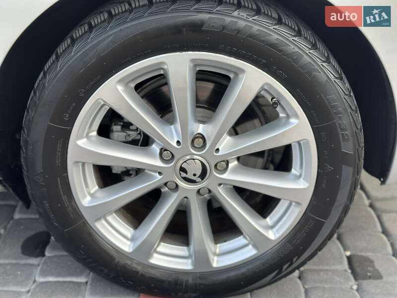 Лифтбек Skoda Superb 2016 в Берегово