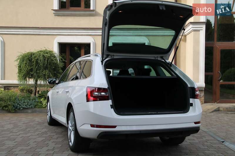 Универсал Skoda Superb 2016 в Сарнах
