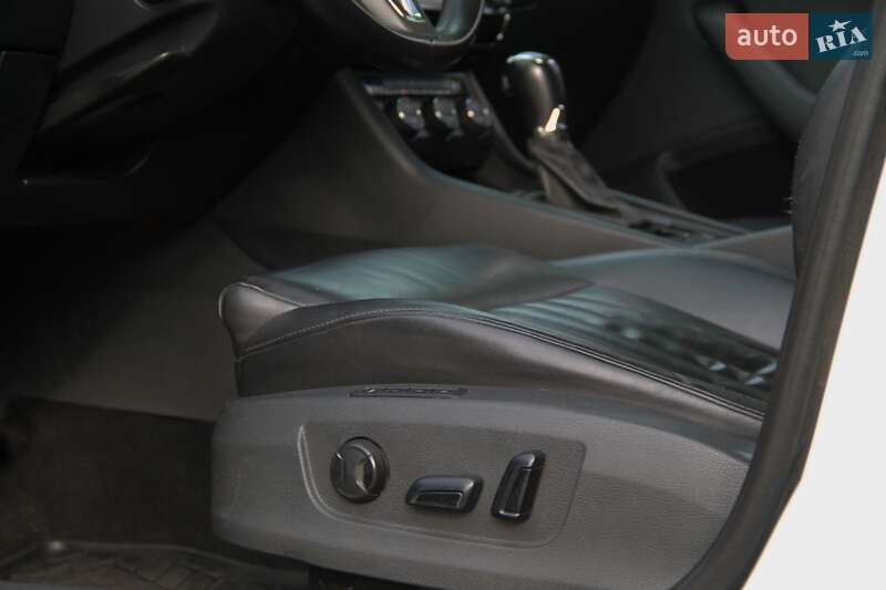Универсал Skoda Superb 2016 в Сарнах