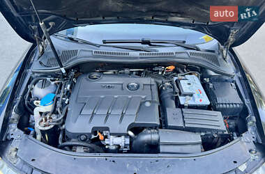 Лифтбек Skoda Superb 2009 в 
