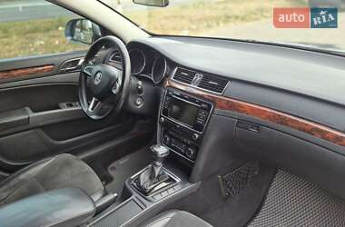 Лифтбек Skoda Superb 2012 в 