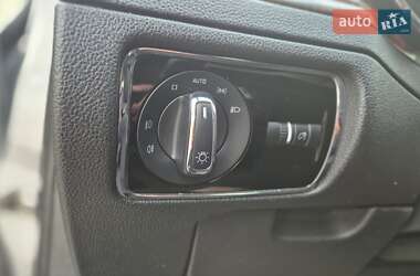 Лифтбек Skoda Superb 2012 в 