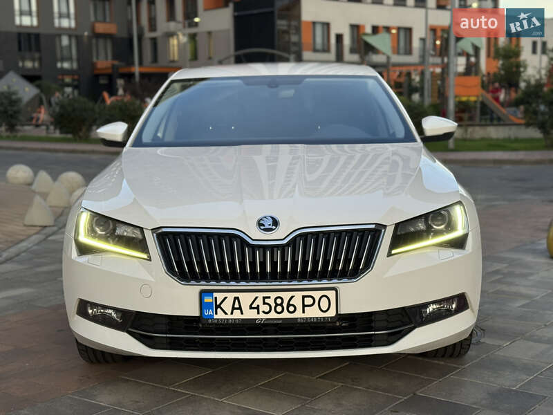 Лифтбек Skoda Superb 2018 в Киеве