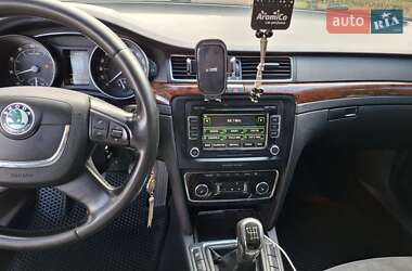 Лифтбек Skoda Superb 2009 в 