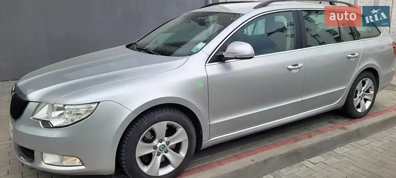 Skoda Superb 2012
