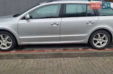Skoda Superb 2012