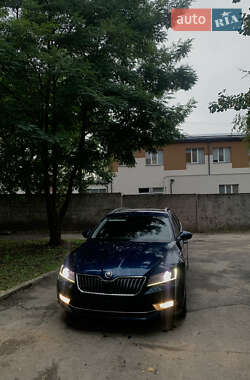 Универсал Skoda Superb 2015 в 
