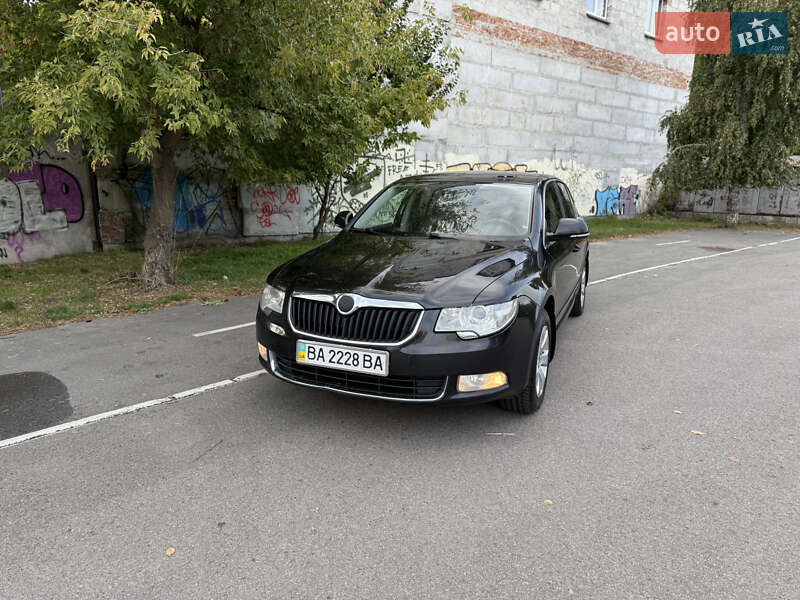Skoda Superb 2012