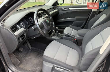 Лифтбек Skoda Superb 2012 в 