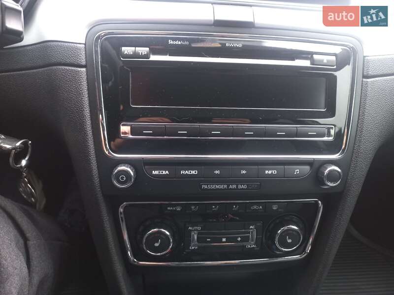 Универсал Skoda Superb 2010 в Шептицькому