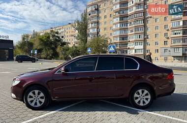 Лифтбек Skoda Superb 2012 в 