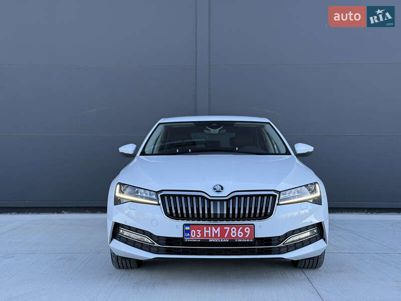 Лифтбек Skoda Superb 2023 в Броварах