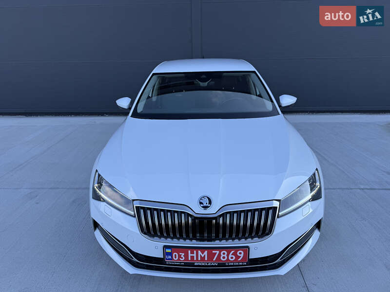 Лифтбек Skoda Superb 2023 в Броварах