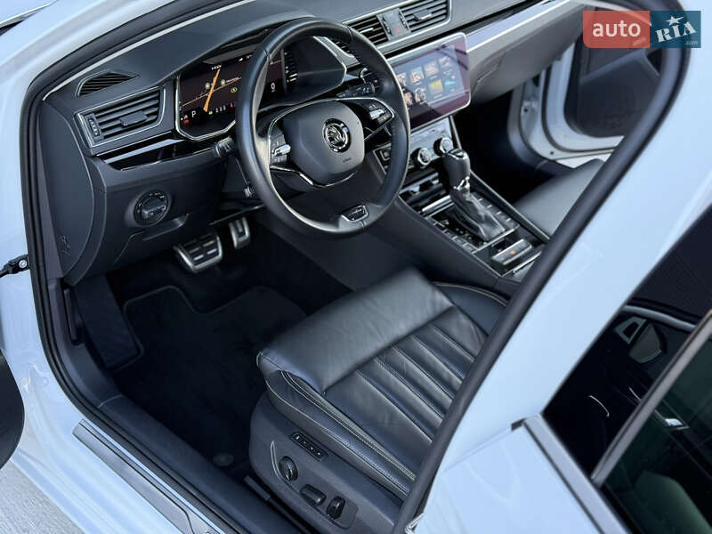 Лифтбек Skoda Superb 2023 в Броварах