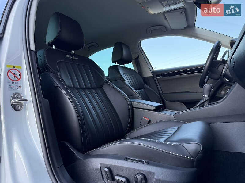 Лифтбек Skoda Superb 2023 в Броварах