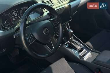 Лифтбек Skoda Superb 2018 в 