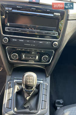Лифтбек Skoda Superb 2010 в 