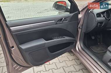 Ліфтбек Skoda Superb 2014 в 