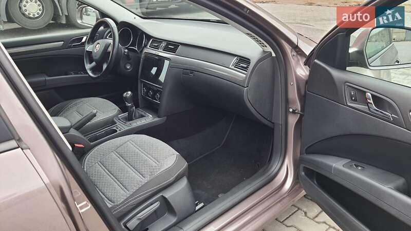 Ліфтбек Skoda Superb 2014 в Києві фото 12 Ліфтбек Skoda Superb 2014 в Києві