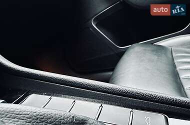Универсал Skoda Superb 2018 в 