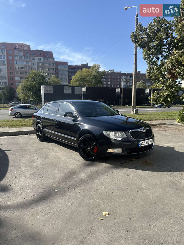 Skoda Superb 2012