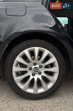 Универсал Skoda Superb 2013 в 