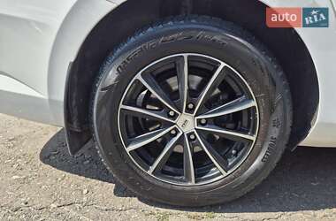 Лифтбек Skoda Superb 2015 в 