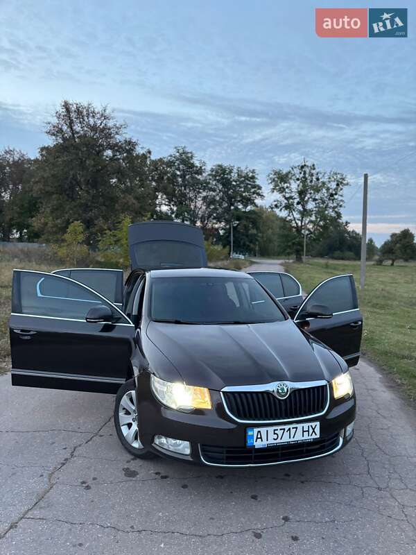 Лифтбек Skoda Superb 2012 в Переяславе