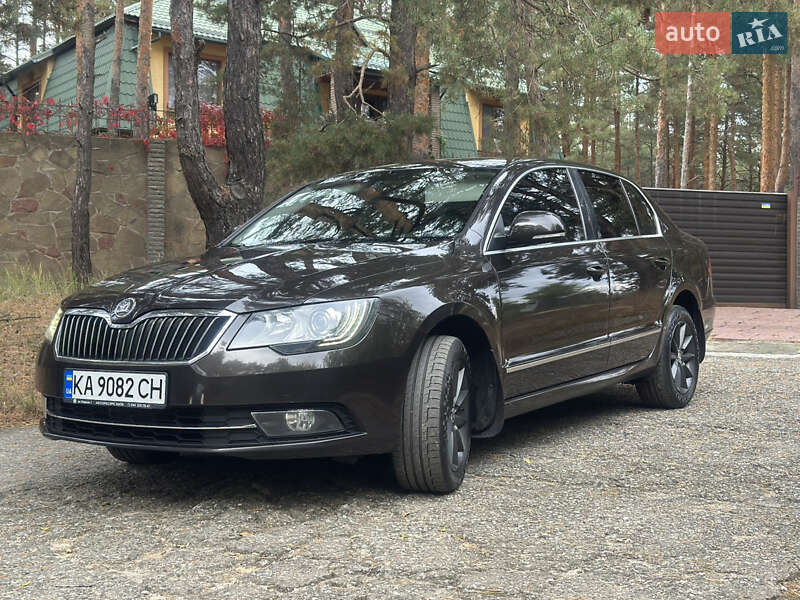 Лифтбек Skoda Superb 2014 в Киеве