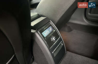 Лифтбек Skoda Superb 2014 в 