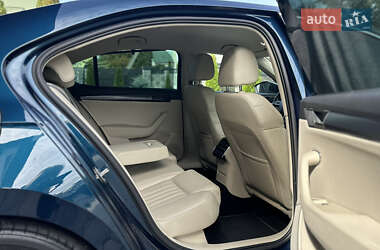 Лифтбек Skoda Superb 2019 в 