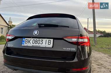 Универсал Skoda Superb 2017 в 