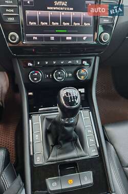 Универсал Skoda Superb 2017 в 