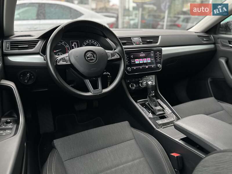Универсал Skoda Superb 2017 в Киеве фото 11 Универсал Skoda Superb 2017 в Киеве
