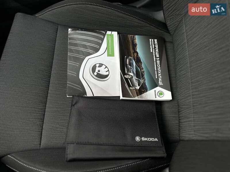 Универсал Skoda Superb 2017 в Киеве фото 34 Универсал Skoda Superb 2017 в Киеве