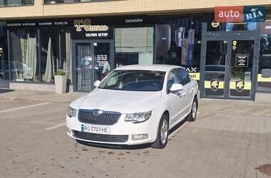 Skoda Superb 2012