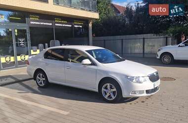 Лифтбек Skoda Superb 2012 в 