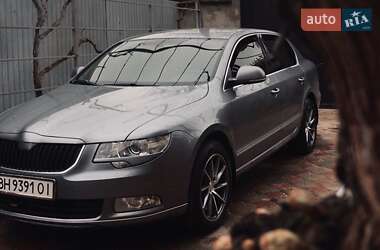Лифтбек Skoda Superb 2011 в Одессе