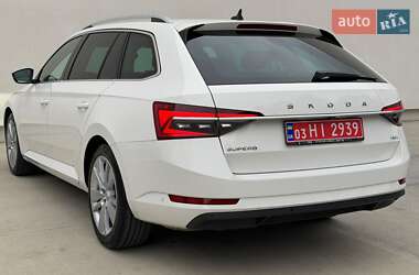 Универсал Skoda Superb 2019 в 