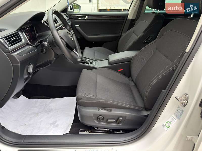 Универсал Skoda Superb 2019 в Луцке