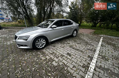 Лифтбек Skoda Superb 2017 в Хмельницком