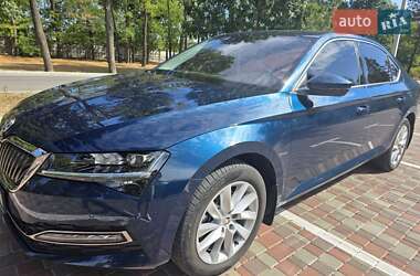 Лифтбек Skoda Superb 2021 в 